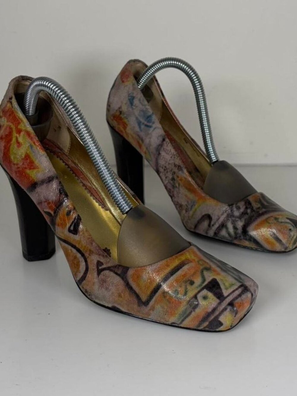 2000s Multi Pattern Closed Toe Pumps